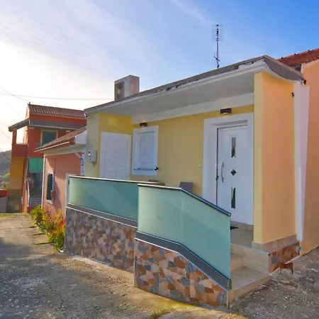 Konstadinos Paradise Apartment Corfu (city)